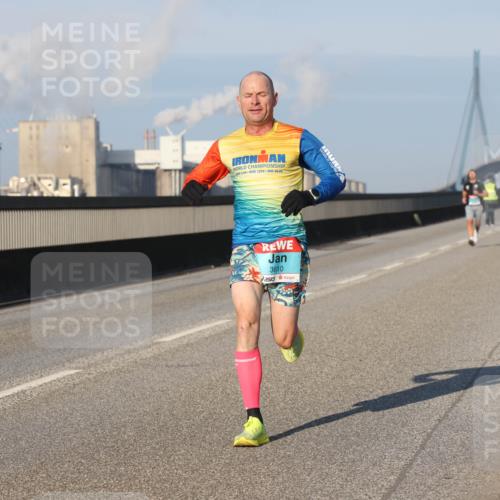 03.10.2025 - Köhlbrandbrückenlauf Lena Gebhardt http://msf.ph/oto/9105436 03.10.2025 09:38:59 Position 2 112, 24, 2, 3610 meine-sportfotos.de