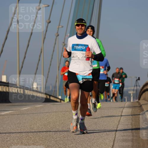 03.10.2025 - Köhlbrandbrückenlauf Strokosch-Dieckow http://msf.ph/oto/9105481 03.10.2025 09:33:17 Position 2  meine-sportfotos.de