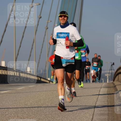 03.10.2025 - Köhlbrandbrückenlauf Strokosch-Dieckow http://msf.ph/oto/9105490 03.10.2025 09:33:17 Position 2 3740 meine-sportfotos.de