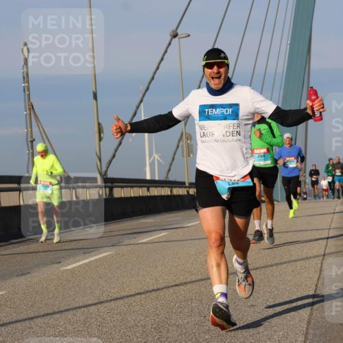 03.10.2025 - Köhlbrandbrückenlauf Strokosch-Dieckow http://msf.ph/oto/9105524 03.10.2025 09:33:19 Position 2 2701 meine-sportfotos.de