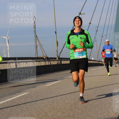 03.10.2025 - Köhlbrandbrückenlauf Strokosch-Dieckow http://msf.ph/oto/9105552 03.10.2025 09:33:21 Position 2 2701 meine-sportfotos.de