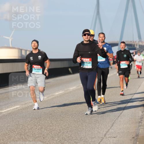 03.10.2025 - Köhlbrandbrückenlauf Lena Gebhardt http://msf.ph/oto/9105560 03.10.2025 09:39:05 Position 2 3629, 019, 3756 meine-sportfotos.de