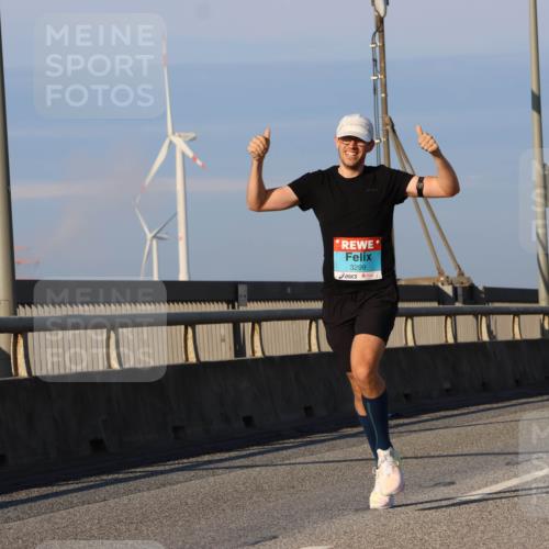 03.10.2025 - Köhlbrandbrückenlauf Strokosch-Dieckow http://msf.ph/oto/9105726 03.10.2025 09:33:47 Position 2 3299 meine-sportfotos.de