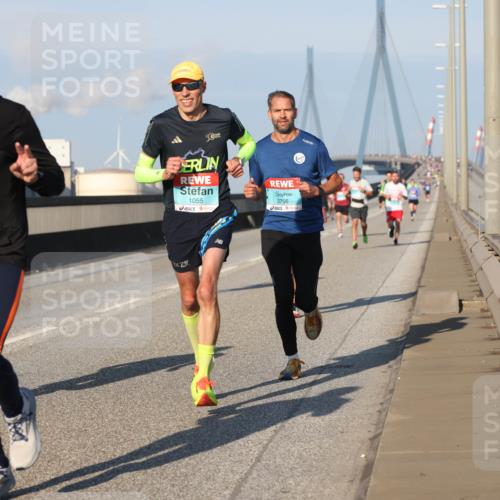03.10.2025 - Köhlbrandbrückenlauf Lena Gebhardt http://msf.ph/oto/9105729 03.10.2025 09:39:08 Position 2 019, 1055, 3756 meine-sportfotos.de