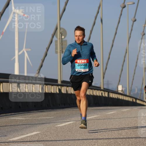 03.10.2025 - Köhlbrandbrückenlauf Strokosch-Dieckow http://msf.ph/oto/9105780 03.10.2025 09:33:55 Position 2 3350 meine-sportfotos.de
