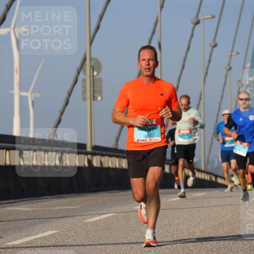 03.10.2025 - Köhlbrandbrückenlauf Strokosch-Dieckow http://msf.ph/oto/9105841 03.10.2025 09:34:06 Position 2 1012 meine-sportfotos.de