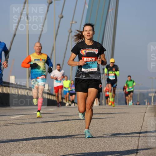 03.10.2025 - Köhlbrandbrückenlauf Strokosch-Dieckow http://msf.ph/oto/9105874 03.10.2025 09:34:12 Position 2 3248, 3008 meine-sportfotos.de
