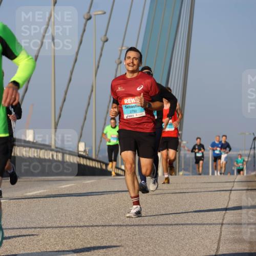 03.10.2025 - Köhlbrandbrückenlauf Strokosch-Dieckow http://msf.ph/oto/9106050 03.10.2025 09:34:33 Position 2 2705, 2792 meine-sportfotos.de
