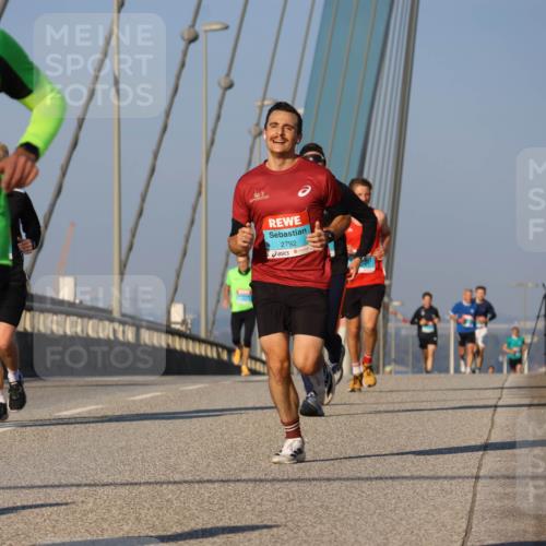 03.10.2025 - Köhlbrandbrückenlauf Strokosch-Dieckow http://msf.ph/oto/9106057 03.10.2025 09:34:33 Position 2 2705, 2792 meine-sportfotos.de