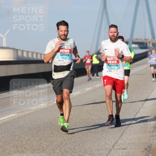 03.10.2025 - Köhlbrandbrückenlauf Lena Gebhardt http://msf.ph/oto/9106157 03.10.2025 09:39:16 Position 2 2933, 3618, 1 meine-sportfotos.de