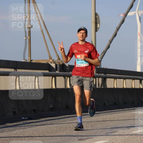 03.10.2025 - Köhlbrandbrückenlauf Strokosch-Dieckow http://msf.ph/oto/9106274 03.10.2025 09:34:53 Position 2 1035 meine-sportfotos.de
