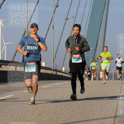 03.10.2025 - Köhlbrandbrückenlauf Strokosch-Dieckow http://msf.ph/oto/9106397 03.10.2025 09:35:18 Position 2 2024, 2831, 1184 meine-sportfotos.de