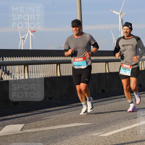 03.10.2025 - Köhlbrandbrückenlauf Strokosch-Dieckow http://msf.ph/oto/9106616 03.10.2025 09:35:41 Position 2 3785, 1037 meine-sportfotos.de
