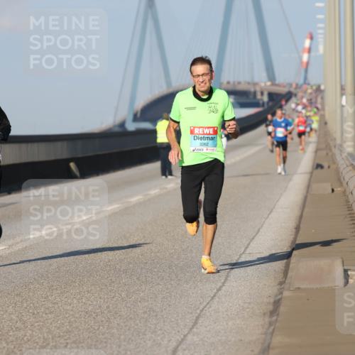 03.10.2025 - Köhlbrandbrückenlauf Lena Gebhardt http://msf.ph/oto/9106811 03.10.2025 09:39:31 Position 2 1029, 3262 meine-sportfotos.de