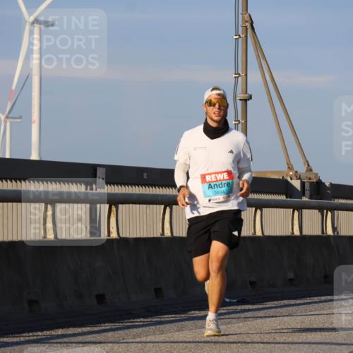 03.10.2025 - Köhlbrandbrückenlauf Strokosch-Dieckow http://msf.ph/oto/9106870 03.10.2025 09:36:08 Position 2 3494 meine-sportfotos.de