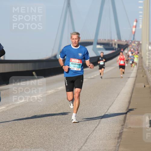 03.10.2025 - Köhlbrandbrückenlauf Lena Gebhardt http://msf.ph/oto/9107155 03.10.2025 09:39:44 Position 2 322, 3078 meine-sportfotos.de