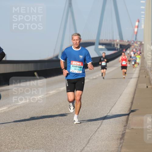 03.10.2025 - Köhlbrandbrückenlauf Lena Gebhardt http://msf.ph/oto/9107165 03.10.2025 09:39:44 Position 2 3226, 3078 meine-sportfotos.de