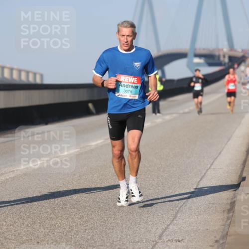 03.10.2025 - Köhlbrandbrückenlauf Lena Gebhardt http://msf.ph/oto/9107185 03.10.2025 09:39:46 Position 2 3226, 3078 meine-sportfotos.de