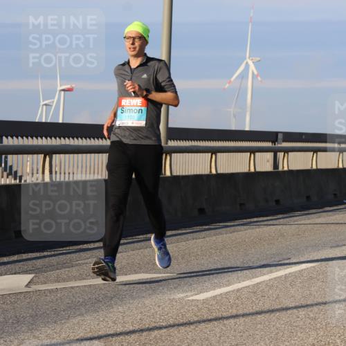 03.10.2025 - Köhlbrandbrückenlauf Strokosch-Dieckow http://msf.ph/oto/9107212 03.10.2025 09:36:41 Position 2 1103 meine-sportfotos.de