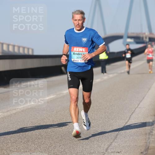 03.10.2025 - Köhlbrandbrückenlauf Lena Gebhardt http://msf.ph/oto/9107220 03.10.2025 09:39:46 Position 2 3078 meine-sportfotos.de