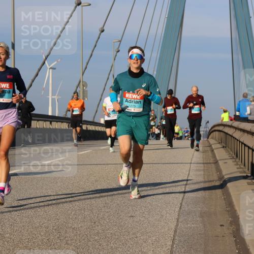 03.10.2025 - Köhlbrandbrückenlauf Strokosch-Dieckow http://msf.ph/oto/9107226 03.10.2025 09:36:44 Position 2 1275 meine-sportfotos.de