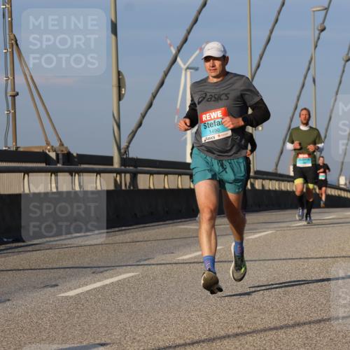 03.10.2025 - Köhlbrandbrückenlauf Strokosch-Dieckow http://msf.ph/oto/9107333 03.10.2025 09:36:54 Position 2 1490 meine-sportfotos.de