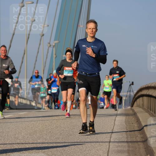 03.10.2025 - Köhlbrandbrückenlauf Strokosch-Dieckow http://msf.ph/oto/9107574 03.10.2025 09:37:19 Position 2  meine-sportfotos.de