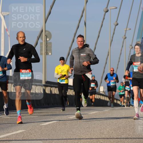 03.10.2025 - Köhlbrandbrückenlauf Strokosch-Dieckow http://msf.ph/oto/9107604 03.10.2025 09:37:21 Position 2 1265, 3270, 9660 meine-sportfotos.de