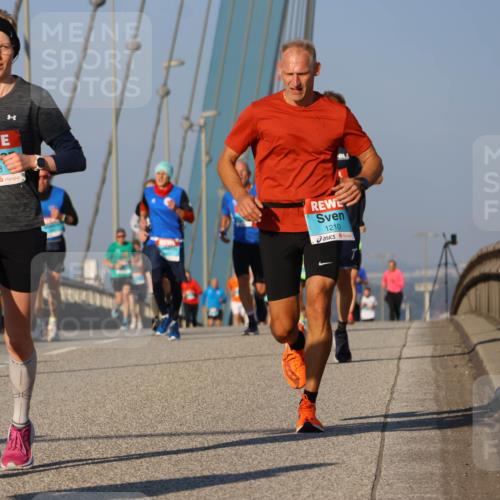 03.10.2025 - Köhlbrandbrückenlauf Strokosch-Dieckow http://msf.ph/oto/9107636 03.10.2025 09:37:25 Position 2 1258, 1210 meine-sportfotos.de