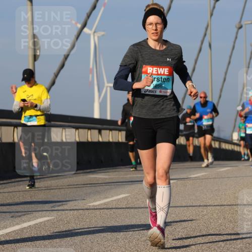 03.10.2025 - Köhlbrandbrückenlauf Strokosch-Dieckow http://msf.ph/oto/9107652 03.10.2025 09:37:26 Position 2 1258, 12 meine-sportfotos.de