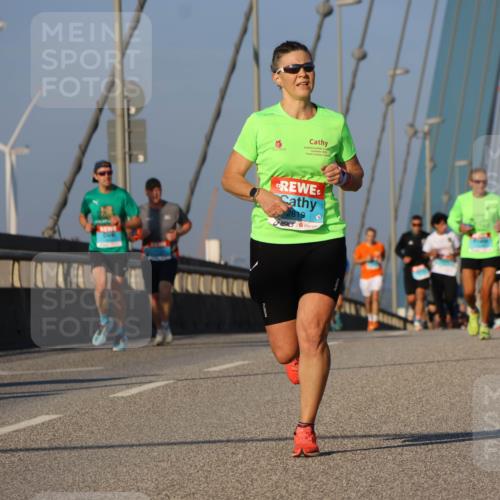 03.10.2025 - Köhlbrandbrückenlauf Strokosch-Dieckow http://msf.ph/oto/9107761 03.10.2025 09:37:37 Position 2 2025, 2819 meine-sportfotos.de