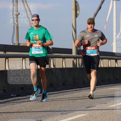03.10.2025 - Köhlbrandbrückenlauf Strokosch-Dieckow http://msf.ph/oto/9107797 03.10.2025 09:37:43 Position 2 2815, 3795 meine-sportfotos.de