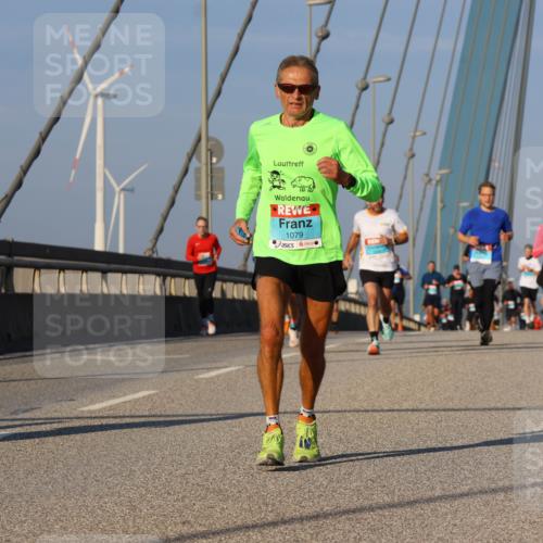 03.10.2025 - Köhlbrandbrückenlauf Strokosch-Dieckow http://msf.ph/oto/9107827 03.10.2025 09:37:46 Position 2 1079 meine-sportfotos.de
