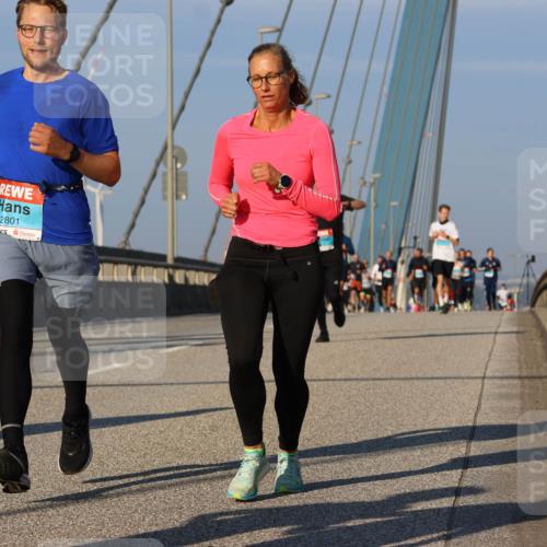 03.10.2025 - Köhlbrandbrückenlauf Strokosch-Dieckow http://msf.ph/oto/9107936 03.10.2025 09:37:54 Position 2 2801 meine-sportfotos.de