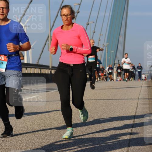 03.10.2025 - Köhlbrandbrückenlauf Strokosch-Dieckow http://msf.ph/oto/9107954 03.10.2025 09:37:55 Position 2 2801 meine-sportfotos.de