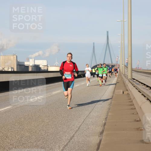 03.10.2025 - Köhlbrandbrückenlauf Lena Gebhardt http://msf.ph/oto/9108128 03.10.2025 09:40:47 Position 2 3490 meine-sportfotos.de