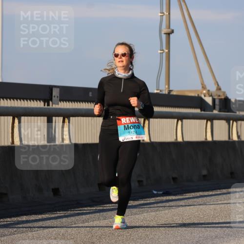 03.10.2025 - Köhlbrandbrückenlauf Strokosch-Dieckow http://msf.ph/oto/9108196 03.10.2025 09:38:27 Position 2 3174 meine-sportfotos.de