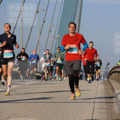 03.10.2025 - Köhlbrandbrückenlauf Strokosch-Dieckow http://msf.ph/oto/9108226 03.10.2025 09:38:30 Position 2 1087, 3518, 08 meine-sportfotos.de
