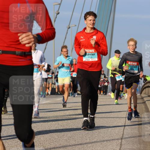 03.10.2025 - Köhlbrandbrückenlauf Strokosch-Dieckow http://msf.ph/oto/9108300 03.10.2025 09:38:41 Position 2 1118, 3837, 2997 meine-sportfotos.de