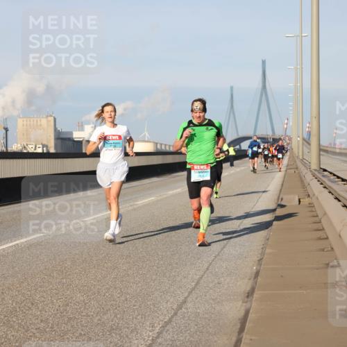 03.10.2025 - Köhlbrandbrückenlauf Lena Gebhardt http://msf.ph/oto/9108302 03.10.2025 09:40:53 Position 2 2703 meine-sportfotos.de