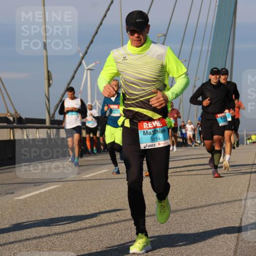 03.10.2025 - Köhlbrandbrückenlauf Strokosch-Dieckow http://msf.ph/oto/9108345 03.10.2025 09:38:48 Position 2 3514 meine-sportfotos.de