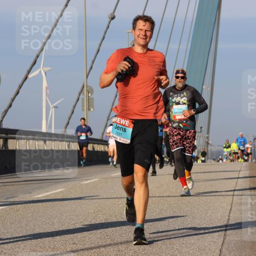03.10.2025 - Köhlbrandbrückenlauf Strokosch-Dieckow http://msf.ph/oto/9108421 03.10.2025 09:38:57 Position 2 1231, 6901 meine-sportfotos.de