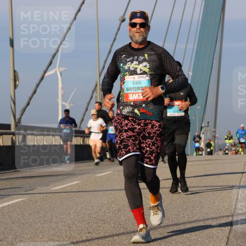 03.10.2025 - Köhlbrandbrückenlauf Strokosch-Dieckow http://msf.ph/oto/9108465 03.10.2025 09:39:00 Position 2 1063, 3775 meine-sportfotos.de