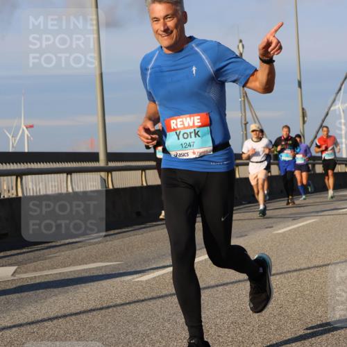 03.10.2025 - Köhlbrandbrückenlauf Strokosch-Dieckow http://msf.ph/oto/9108502 03.10.2025 09:39:06 Position 2 1247 meine-sportfotos.de