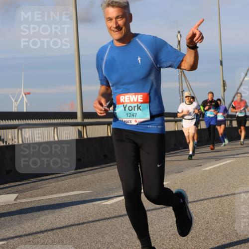 03.10.2025 - Köhlbrandbrückenlauf Strokosch-Dieckow http://msf.ph/oto/9108506 03.10.2025 09:39:06 Position 2 1247 meine-sportfotos.de