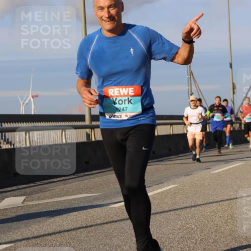 03.10.2025 - Köhlbrandbrückenlauf Strokosch-Dieckow http://msf.ph/oto/9108518 03.10.2025 09:39:06 Position 2 1247 meine-sportfotos.de