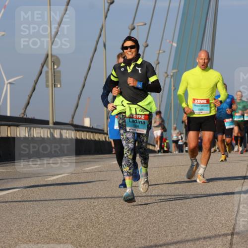 03.10.2025 - Köhlbrandbrückenlauf Strokosch-Dieckow http://msf.ph/oto/9108657 03.10.2025 09:39:23 Position 2 1398, 1168 meine-sportfotos.de