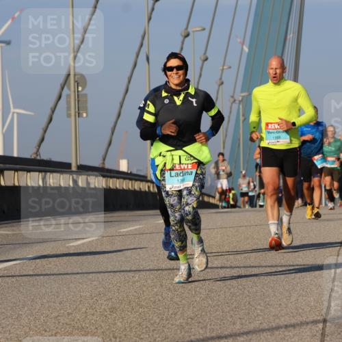 03.10.2025 - Köhlbrandbrückenlauf Strokosch-Dieckow http://msf.ph/oto/9108671 03.10.2025 09:39:23 Position 2 1398, 1168 meine-sportfotos.de