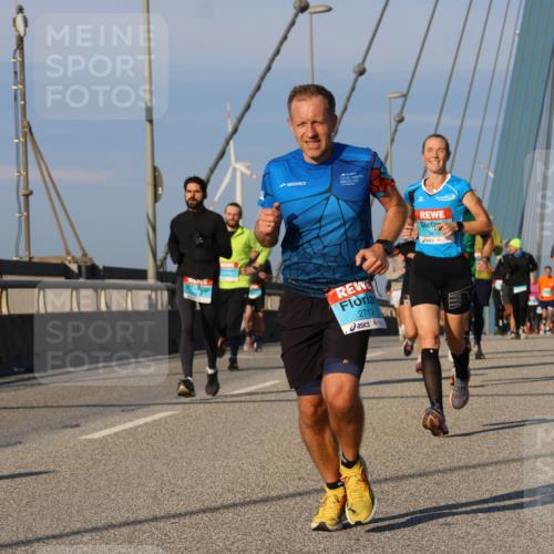 03.10.2025 - Köhlbrandbrückenlauf Strokosch-Dieckow http://msf.ph/oto/9108756 03.10.2025 09:39:32 Position 2 2712, 3458 meine-sportfotos.de