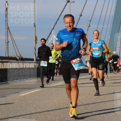 03.10.2025 - Köhlbrandbrückenlauf Strokosch-Dieckow http://msf.ph/oto/9108762 03.10.2025 09:39:32 Position 2 2712, 3458 meine-sportfotos.de